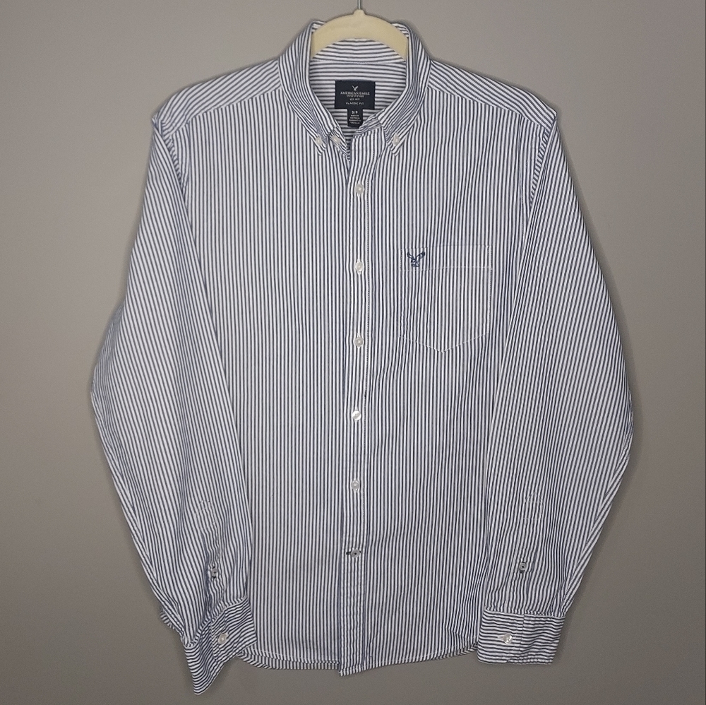 American Eagle men's sz S,blue/white, long sleeve button up, cotton shirt